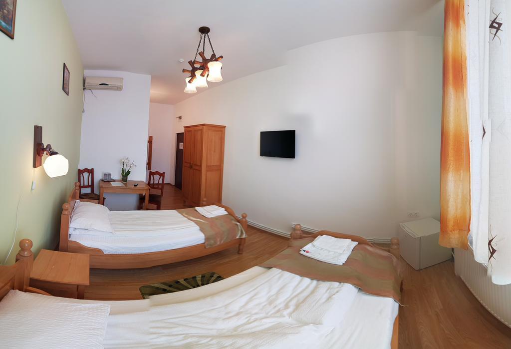 Pensiunea Muresul Targu Mures Ngoại thất bức ảnh