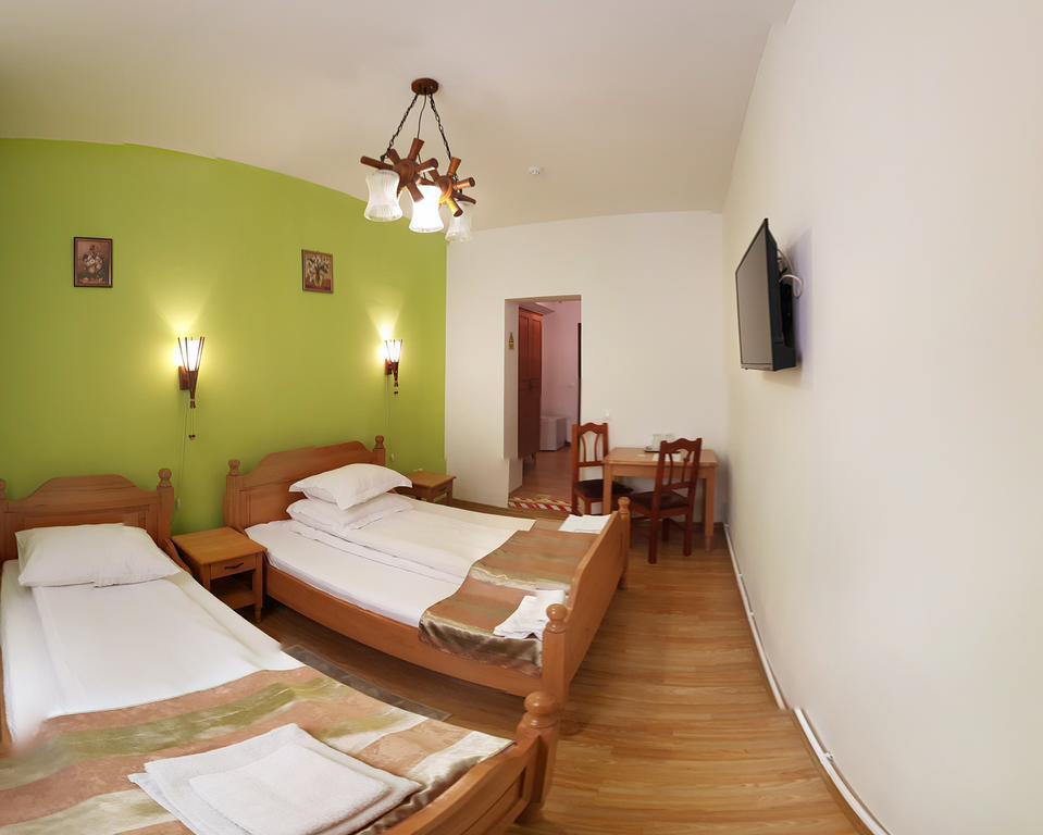 Pensiunea Muresul Hotel Targu Mures Ngoại thất bức ảnh