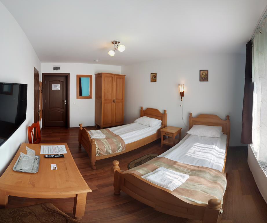 Pensiunea Muresul Hotel Targu Mures Ngoại thất bức ảnh